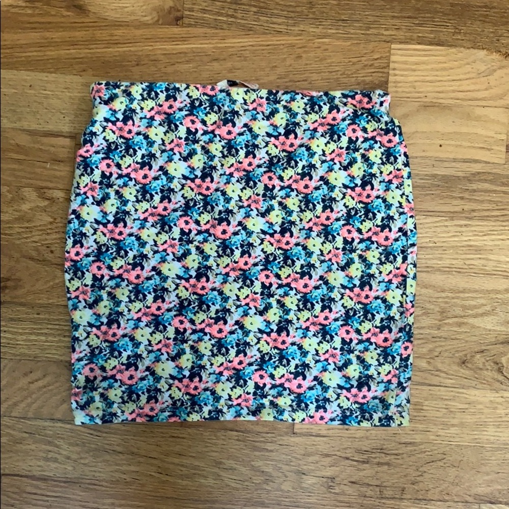 Floral Mini Pencil Skirt